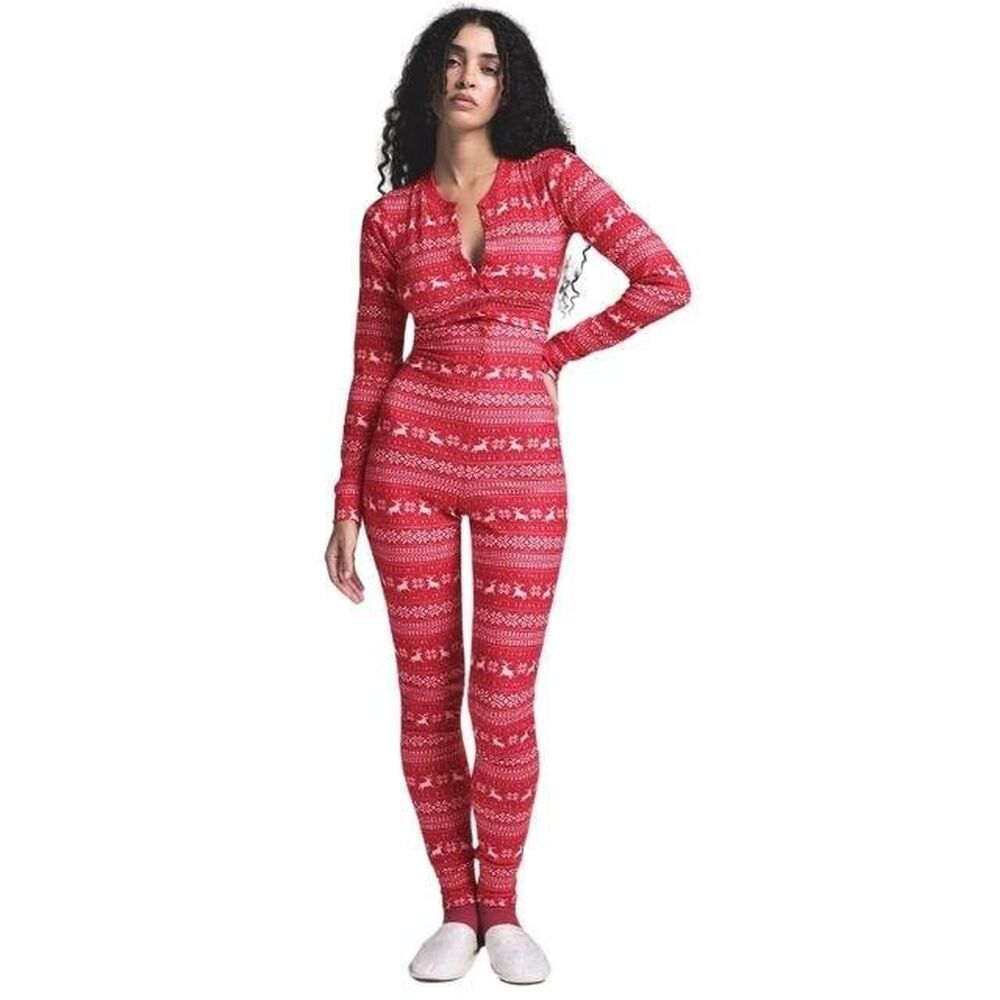 Skims sleepwear set Women's Size Small with red & pink sweater detail